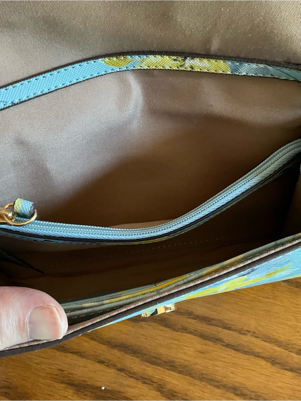 NWT Nanette Lepore Blue/Yellow Floral Crossbody Wallet, Gold Tone Hardware - Picture 5 of 7